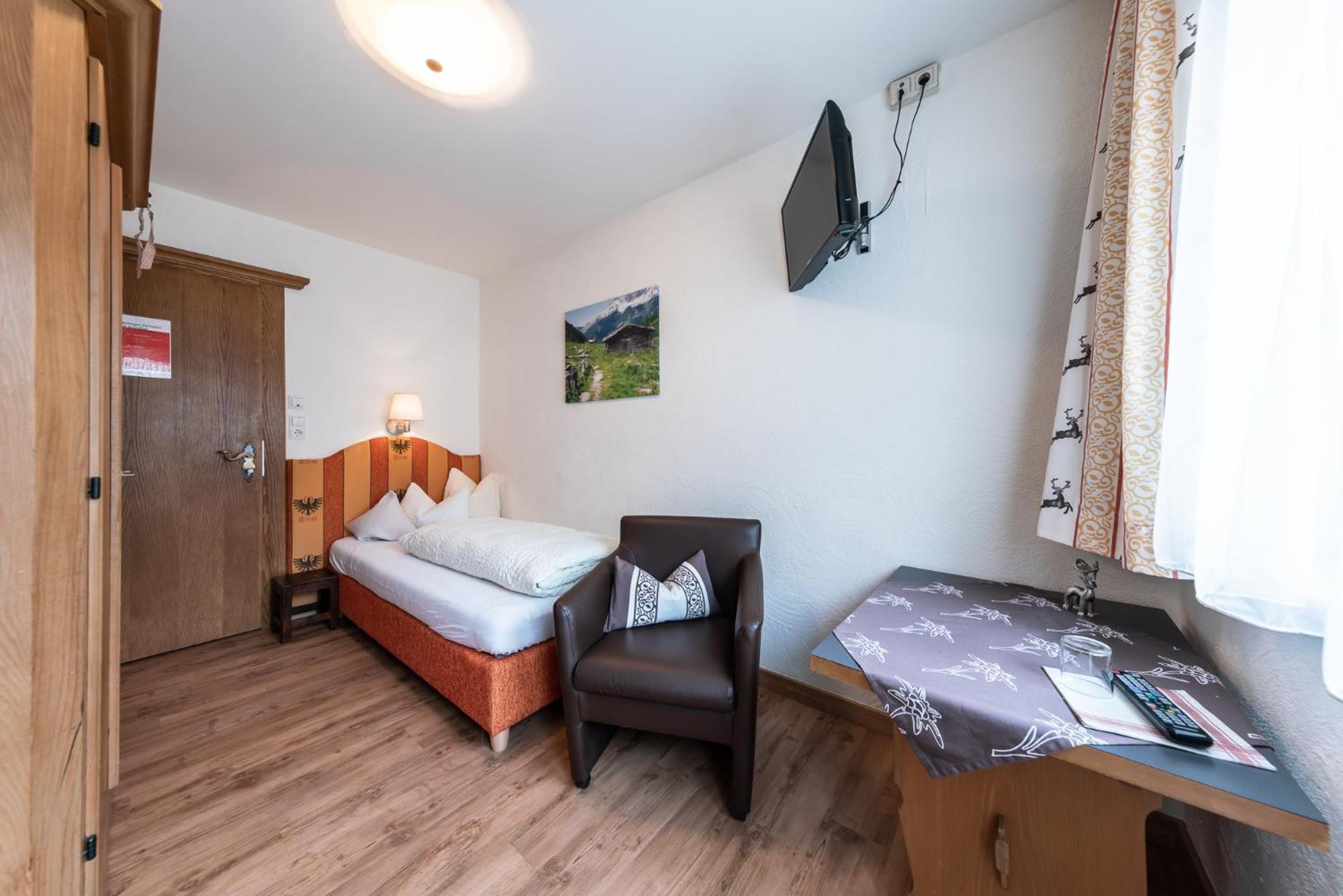 Pension St.Lukas Пфундс Экстерьер фото